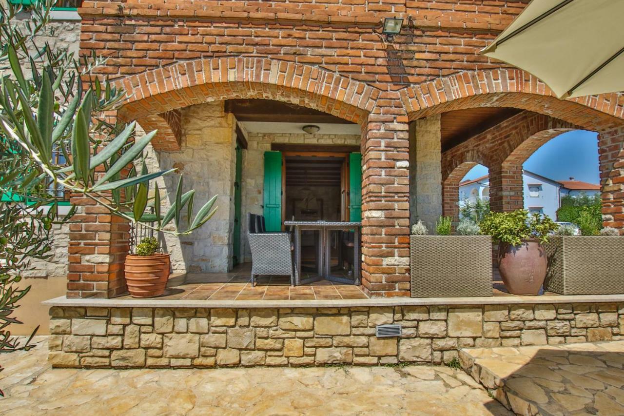 Villa Istriana Jakob With Pool Tar-Vabriga エクステリア 写真